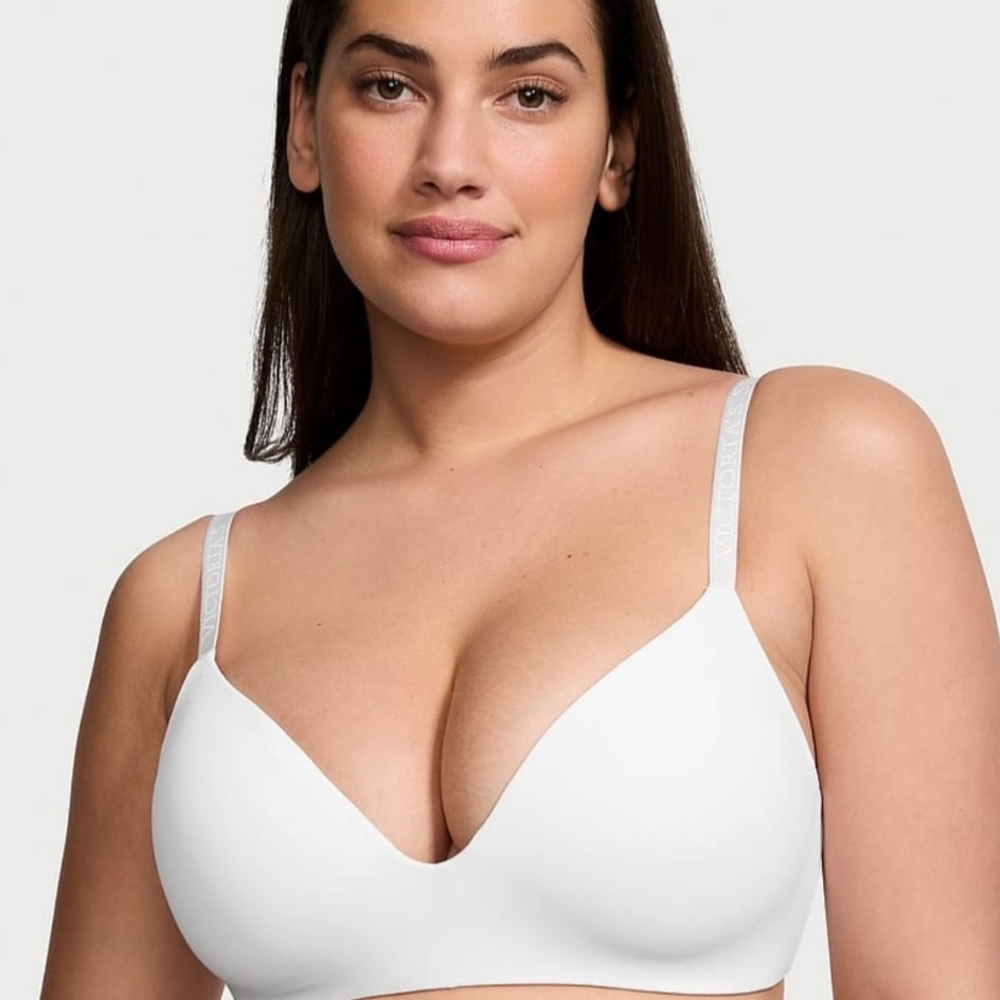 Victoria's Secret Smooth White Wireless T-Shirt Bra